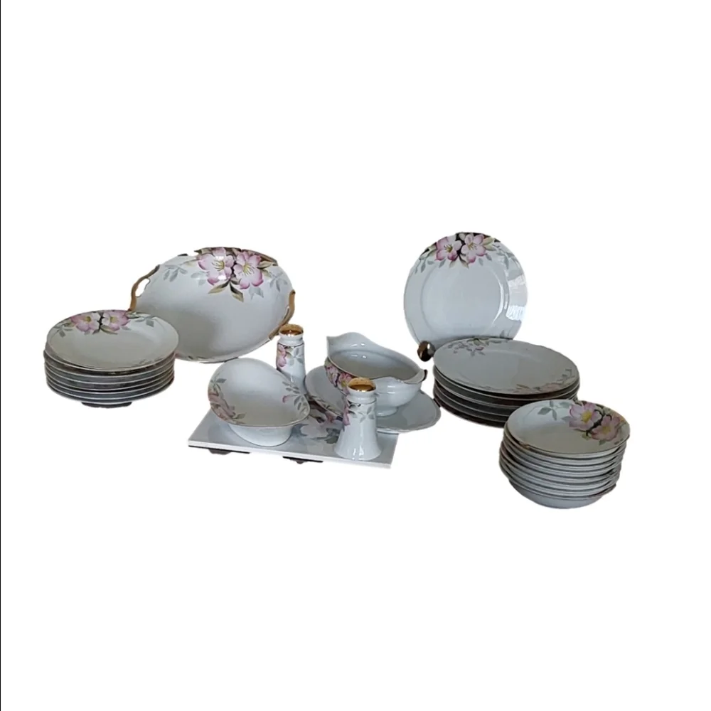 Noritake Azalea‎ 26 Pieces + 1 Vegetable Bowl  Elegant Floral Dinnerware Set